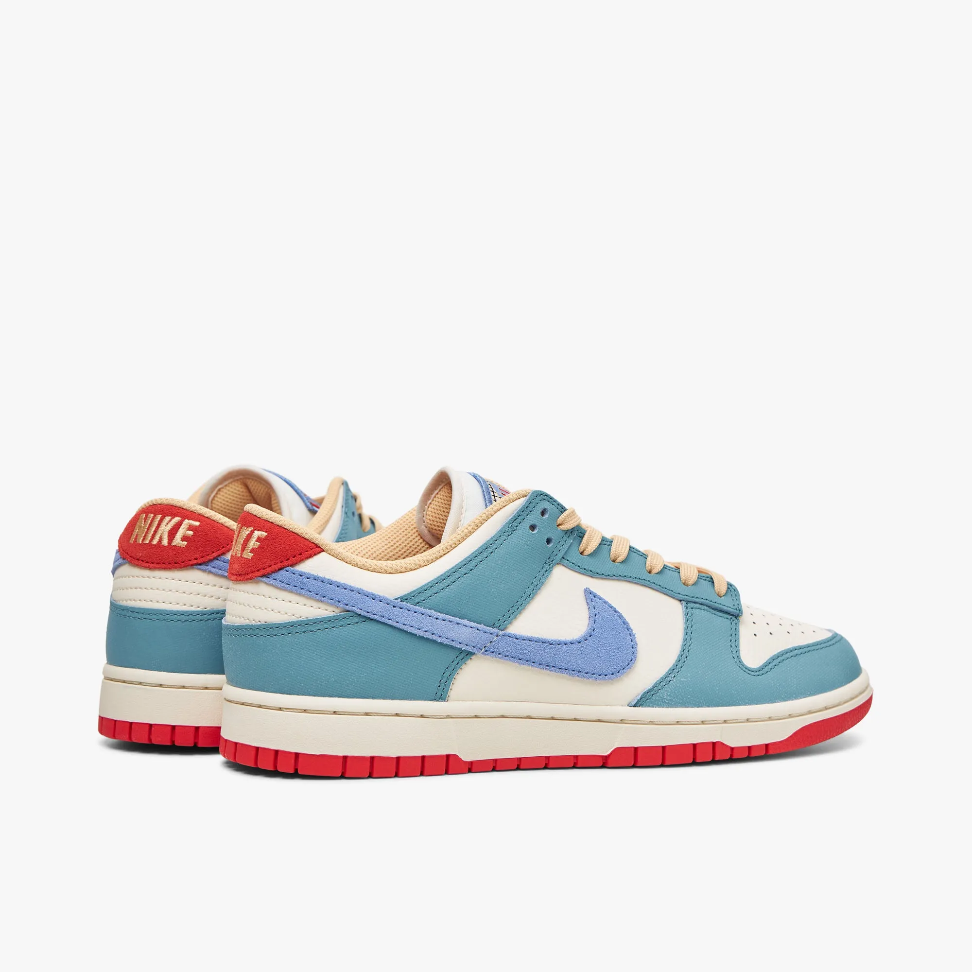 Nike Dunk Low PRM Pale Ivory / Royal Pulse - Denim Turqoise sold by Livestock product image thumbnail 4