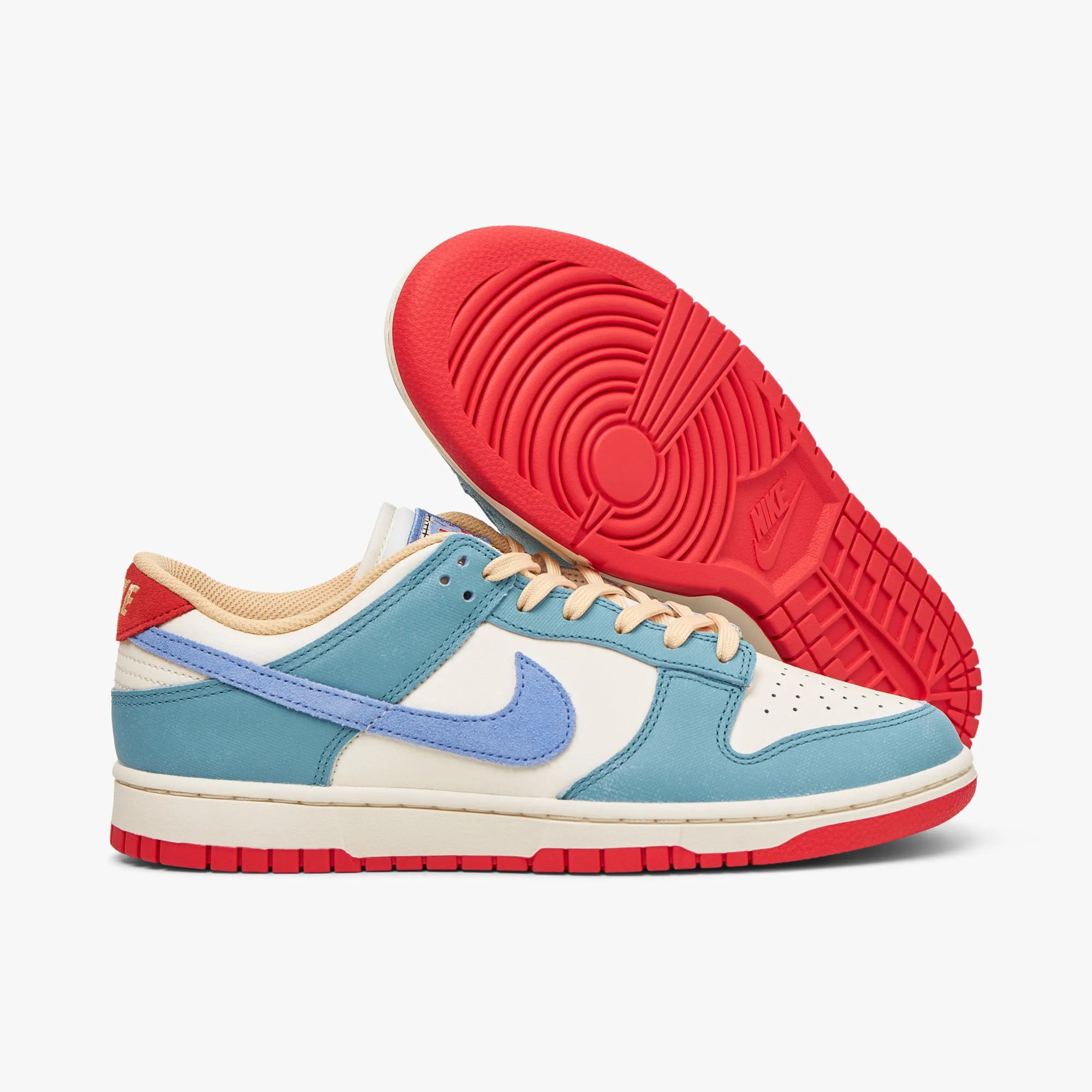 Nike Dunk Low PRM Pale Ivory / Royal Pulse - Denim Turqoise sold by Livestock product image thumbnail 2