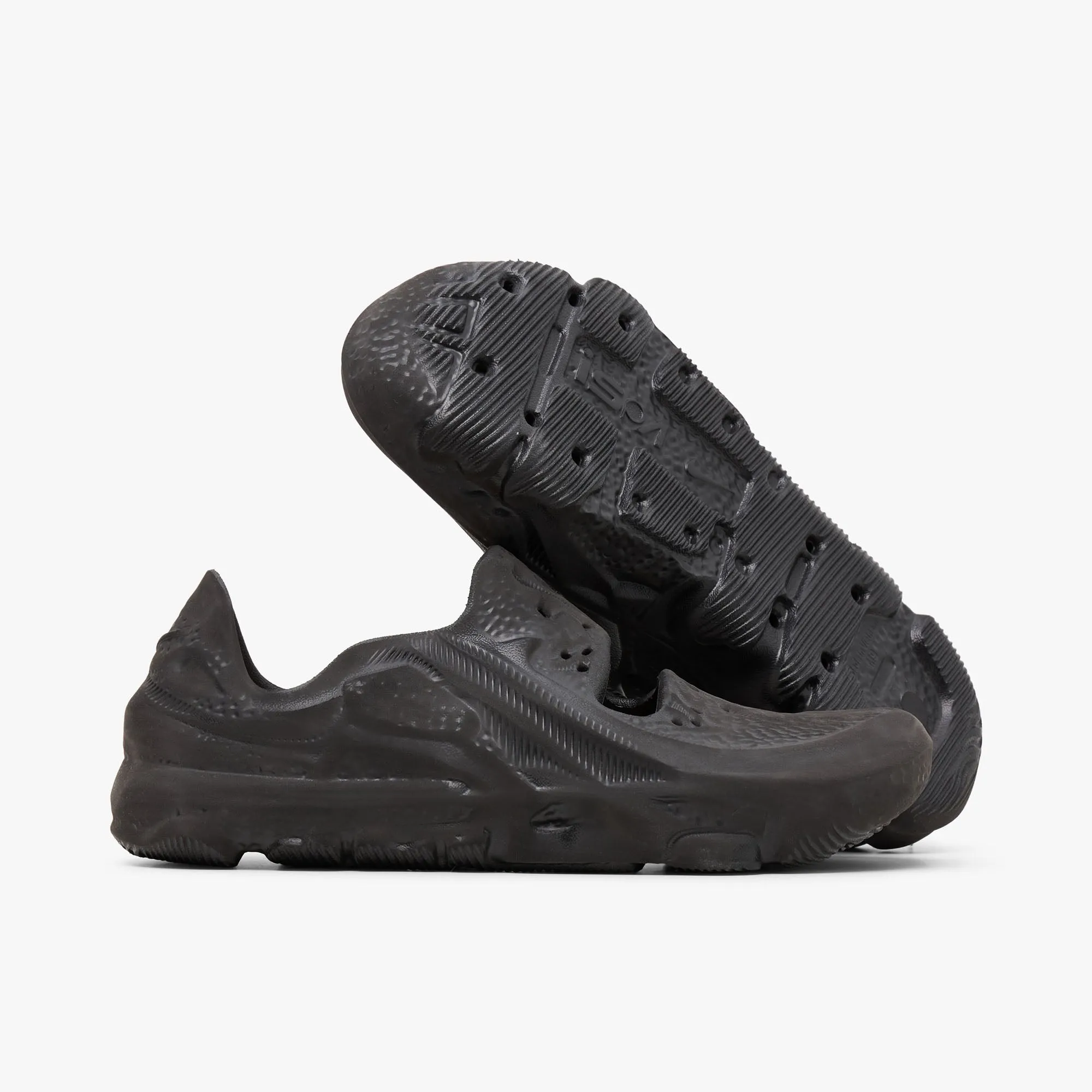 Nike ISPA Universal (Black) – CNCPTS