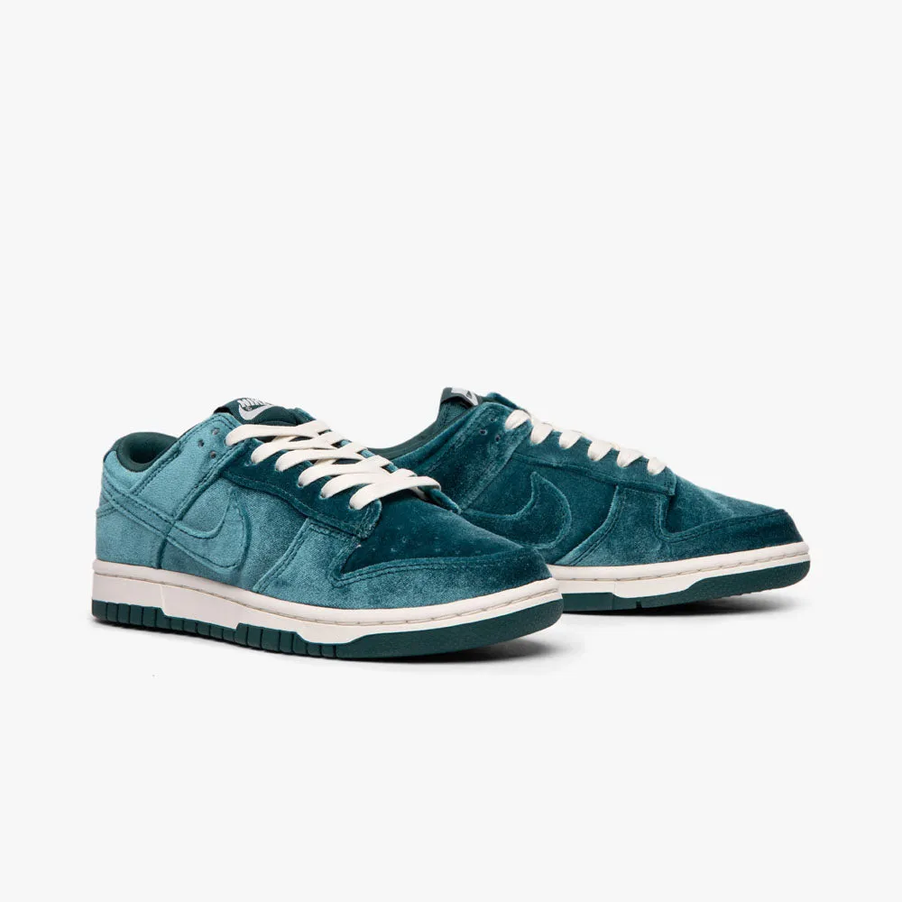 Nike Women's Dunk Low Dk Atomic Teal / Sail sold by Livestock product image thumbnail 3