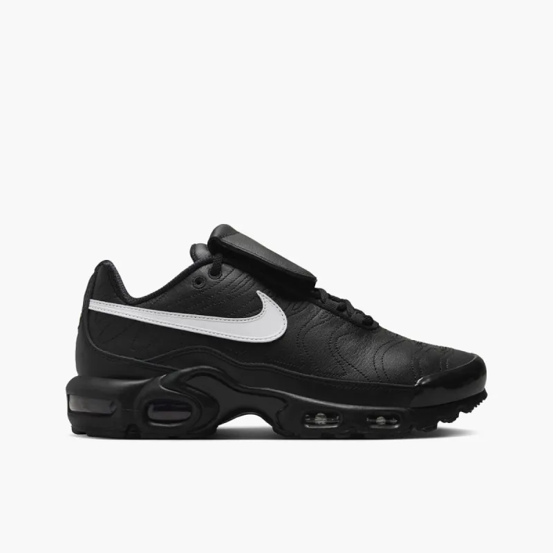 Nike Women's Air Max Plus Tiempo Black / White sold by Livestock
