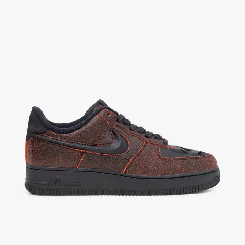 Nike Air Force 1 Black / Black - Crimson sold by Livestock