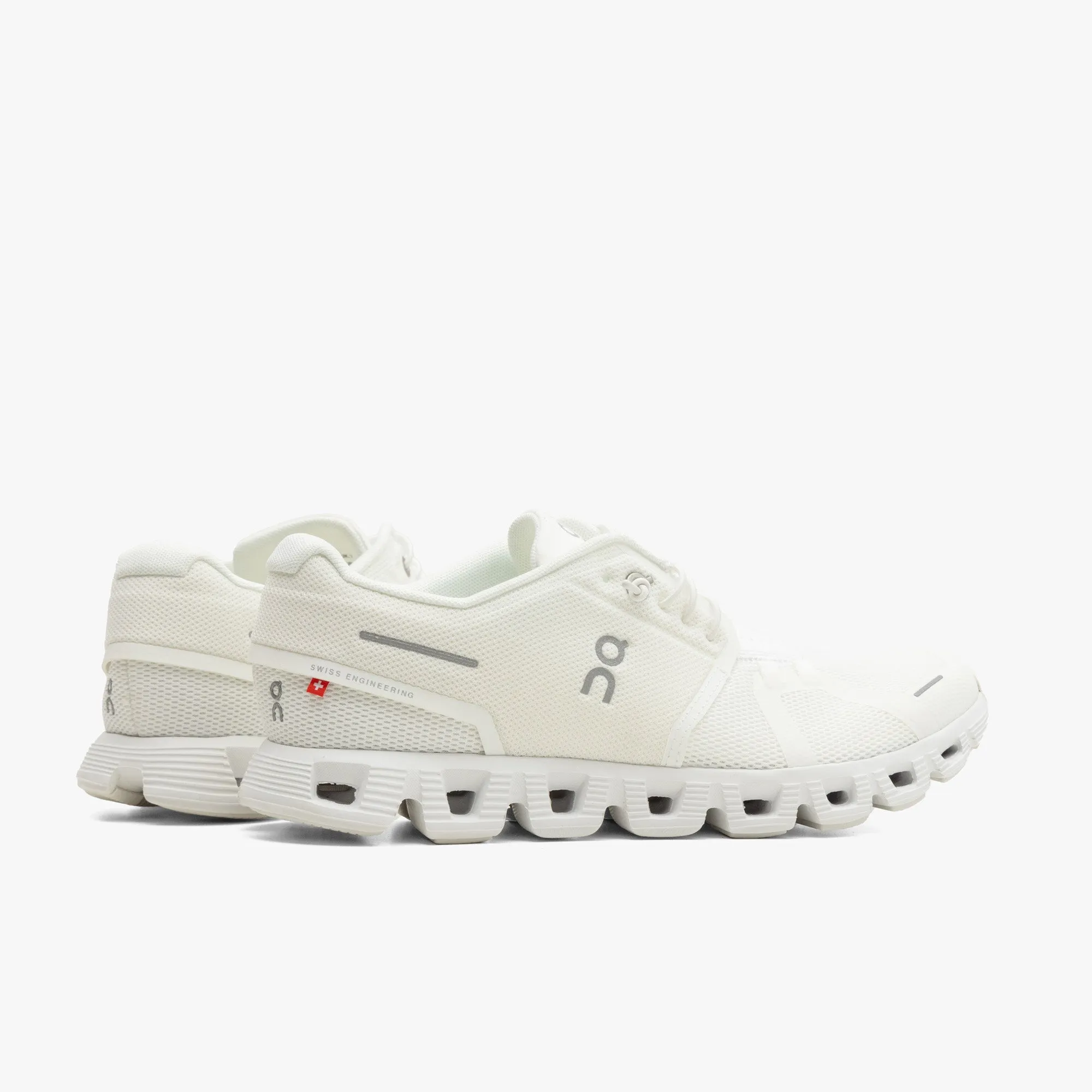 On Women's Cloud 5 / Undyed White / White sold by Livestock product image thumbnail 4