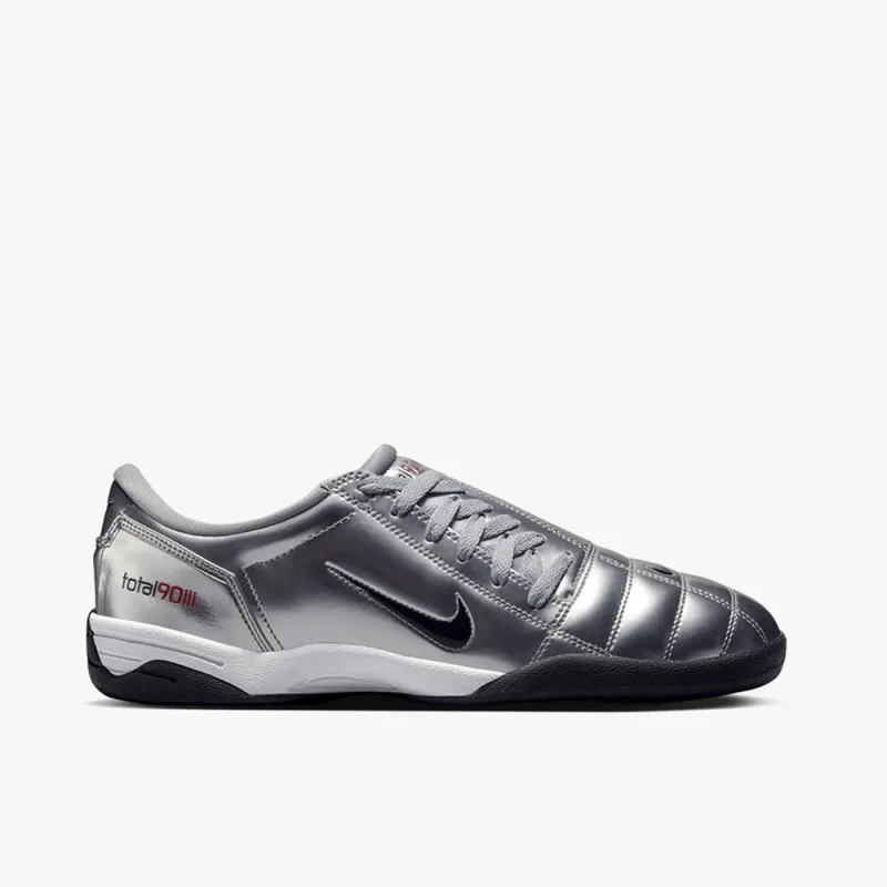 Nike Total 90 SP Metallic Silver / Black - University Red sold by Livestock