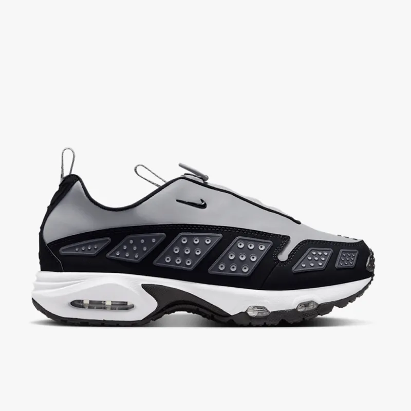 Womens Nike Air Max Sunder Silver / Black - White sold by Livestock