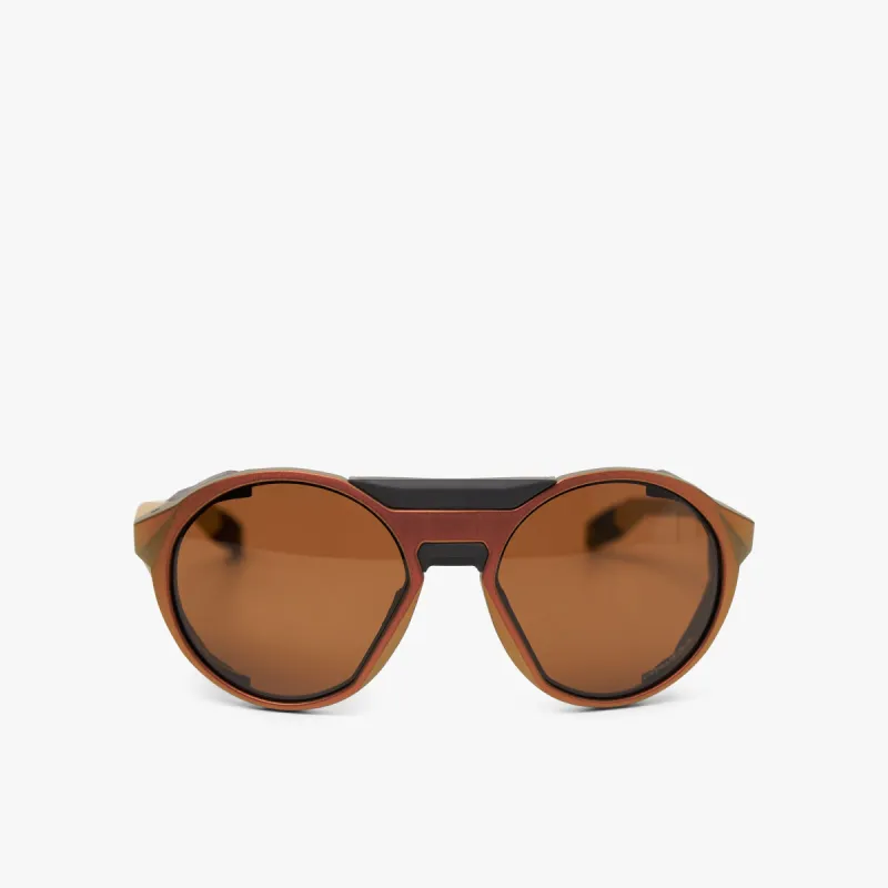 Oakley Clifden Road / Gold Colorshift Prizm Bronze sold by Livestock