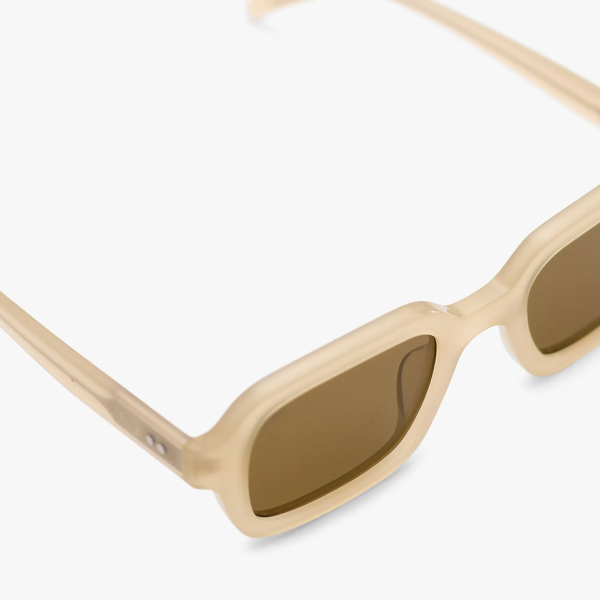 AKILA Cascade Oyster / Brown sold by Livestock product image thumbnail 3