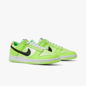 Nike Dunk Low SE Volt / Black - Total Orange sold by Livestock