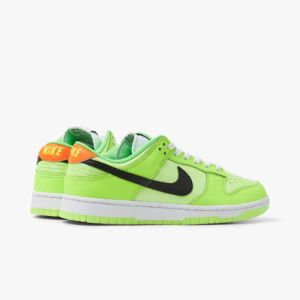 Nike Dunk Low SE Volt / Black - Total Orange sold by Livestock