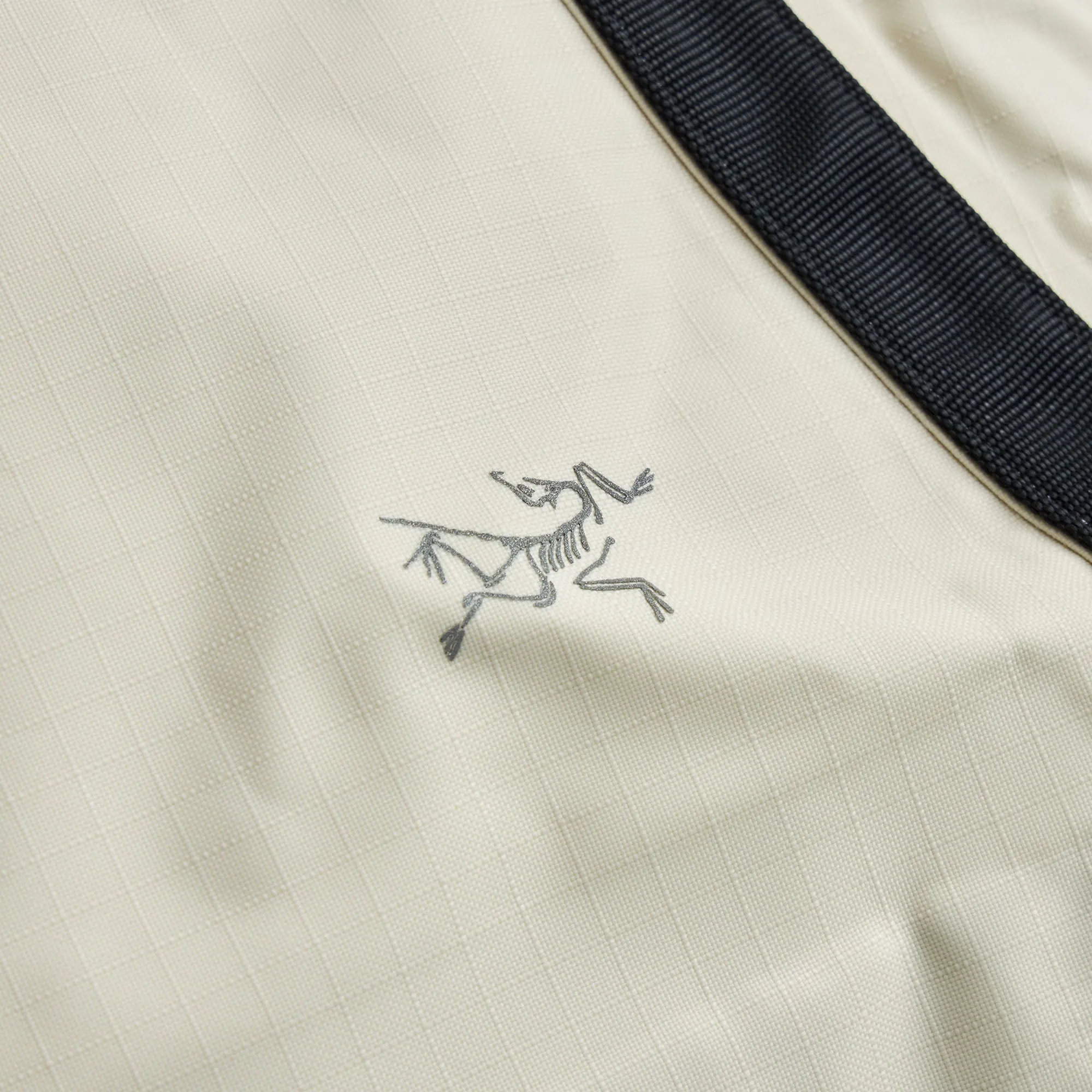 Arc'teryx Granville 30 Carryall Bag Sea Salt sold by Livestock product image thumbnail 4