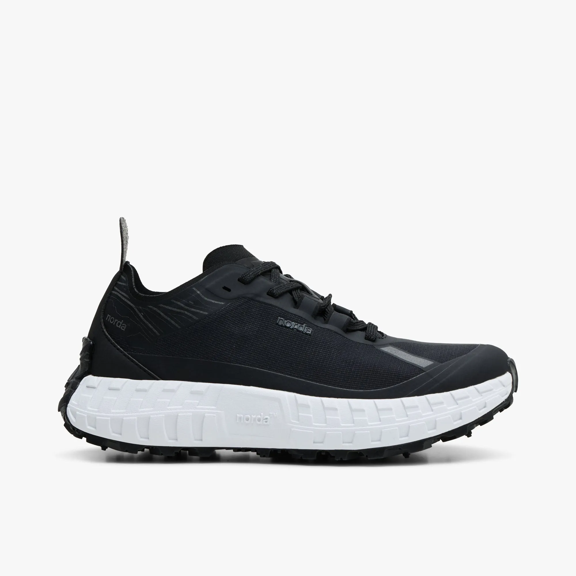 norda Women's 001A / Black sold by Livestock