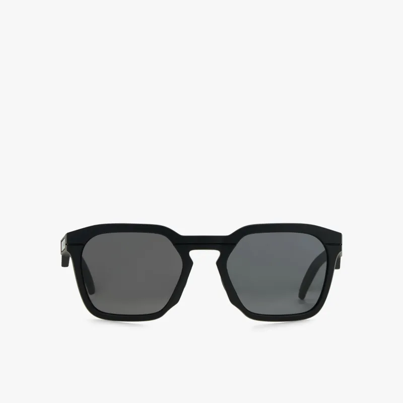 Oakley HSTN SQ Matte Black / Prizm Grey made by Oakley