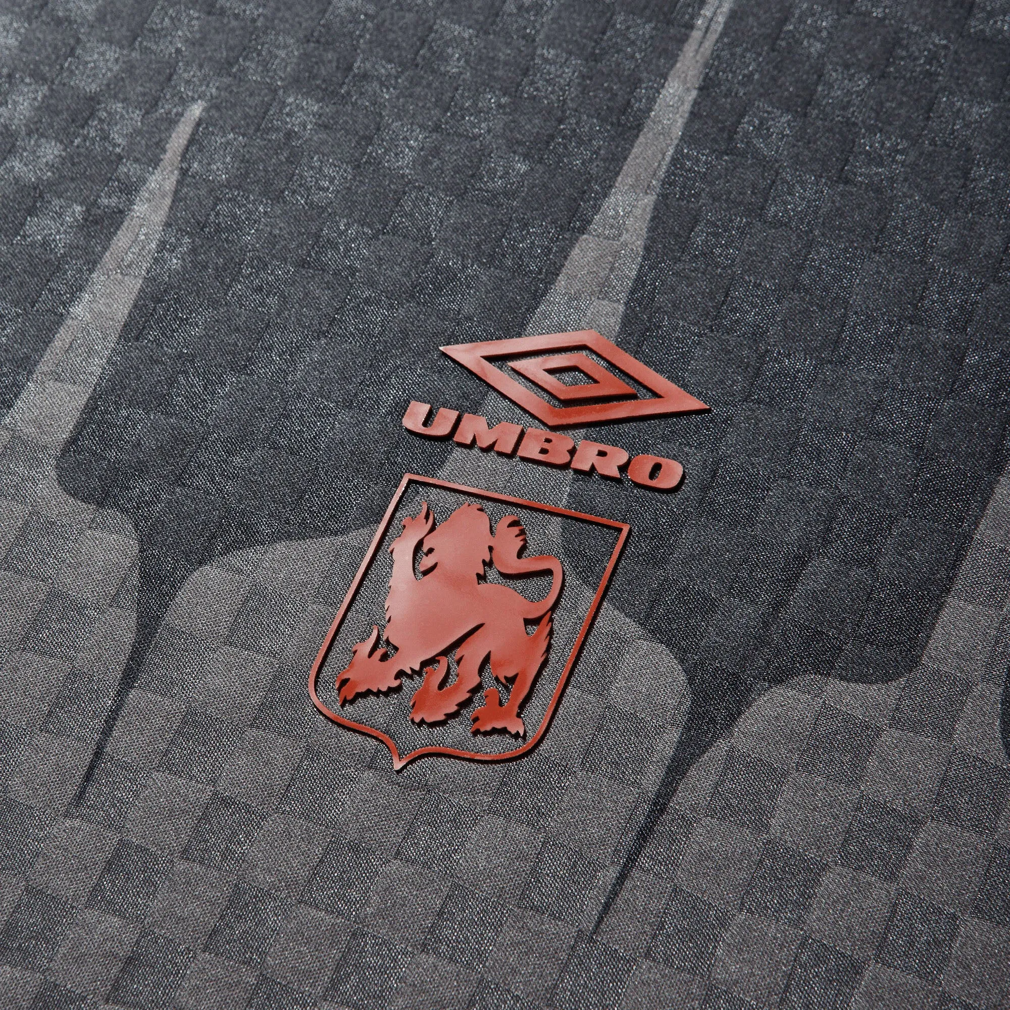 Umbro History Tape Kit T-Shirt Black / Red - Anthracite sold by Livestock product image thumbnail 4