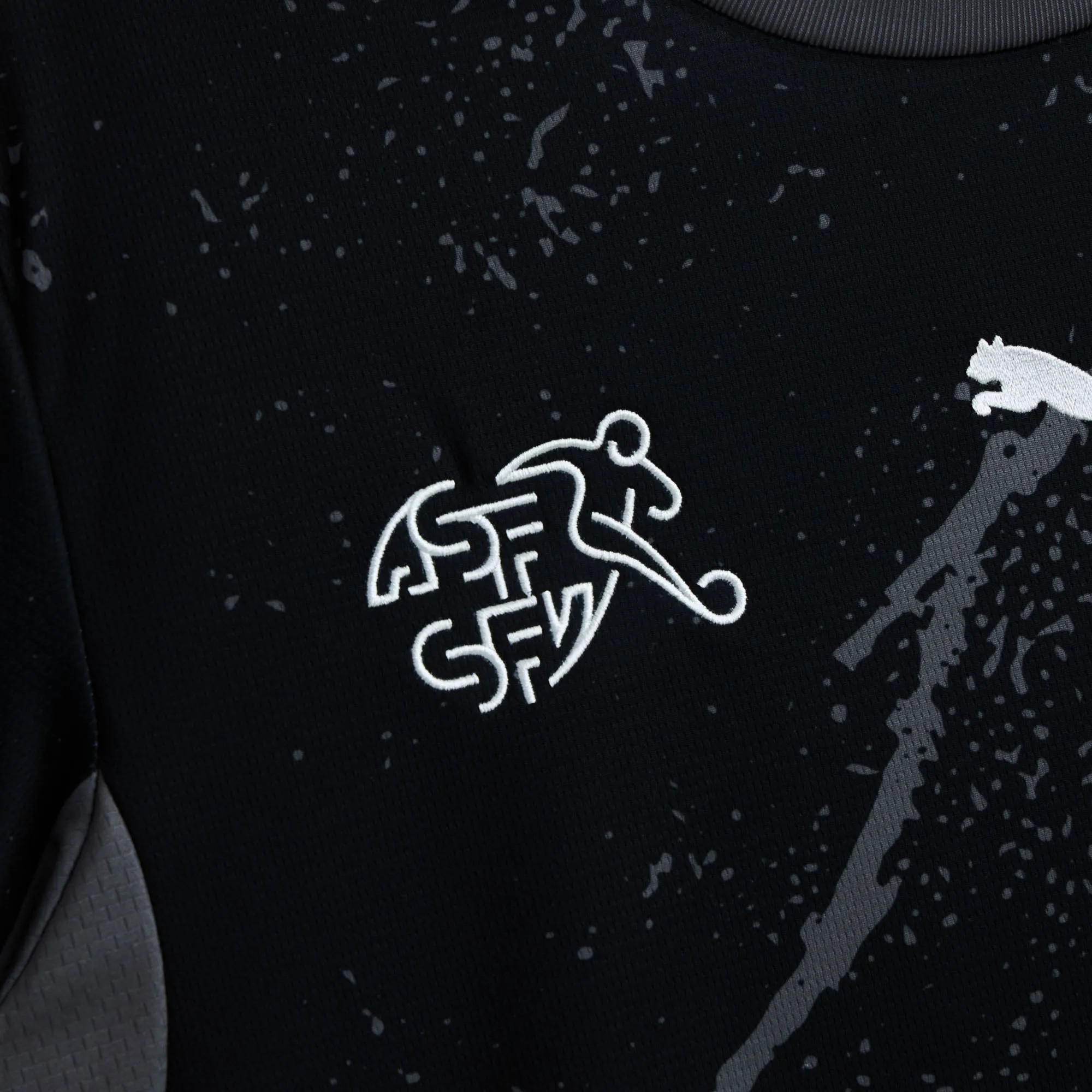PUMA x Salehe Bembury Suisse GK Replica PUMA Black / Cool Dark Gray sold by Livestock product image thumbnail 3