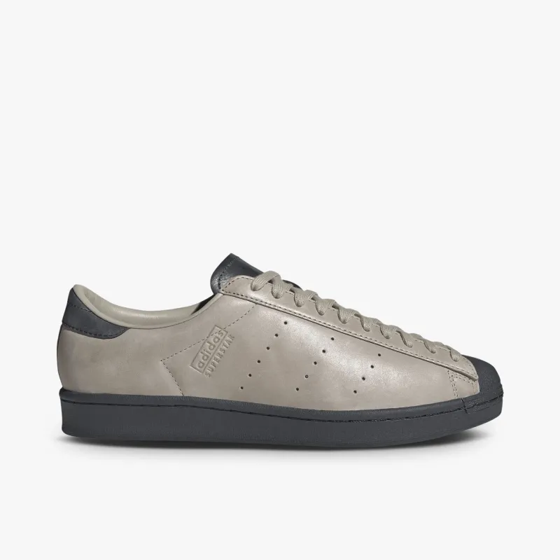 adidas Superstar Vintage Short Shell Wonder Beige / Carbon made by Adidas