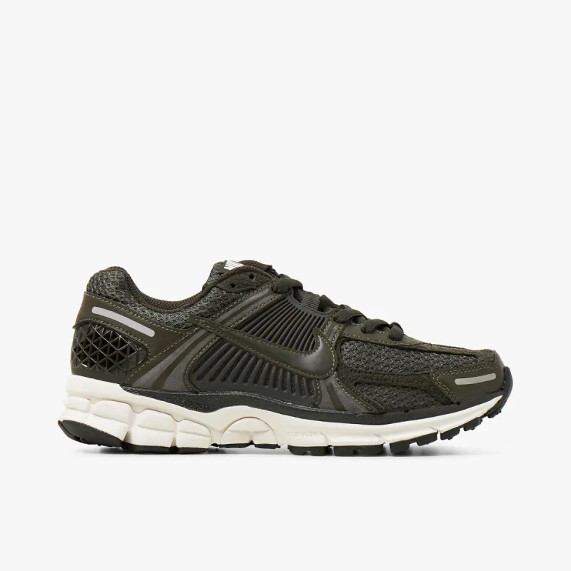 Nike Women's Zoom Vomero Cargo Khaki / Sequoia Sail - Metallic Silver made by Nike