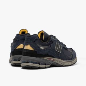 New Balance M2002RDO Eclipse / Magnet sold by Livestock