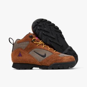 Nike ACG Torre Mid Waterproof Boot Pecan / Black - Olive sold by Livestock