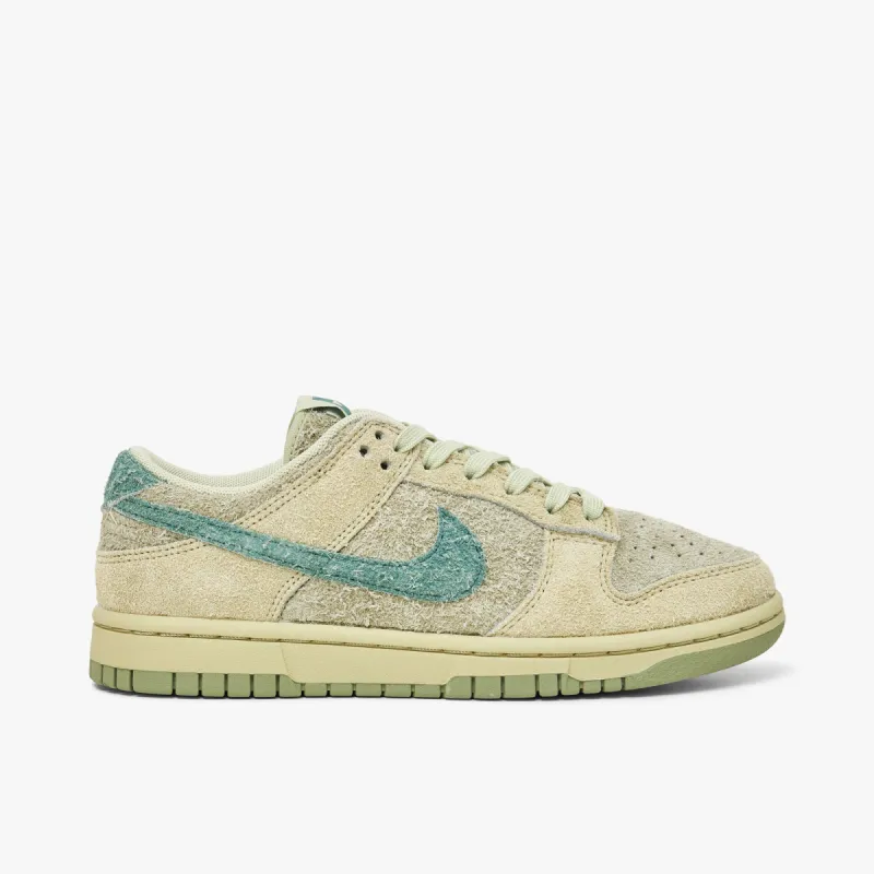Nike Women's Dunk Low Olive Aura / Bicoastal - Oil Green sold by Livestock