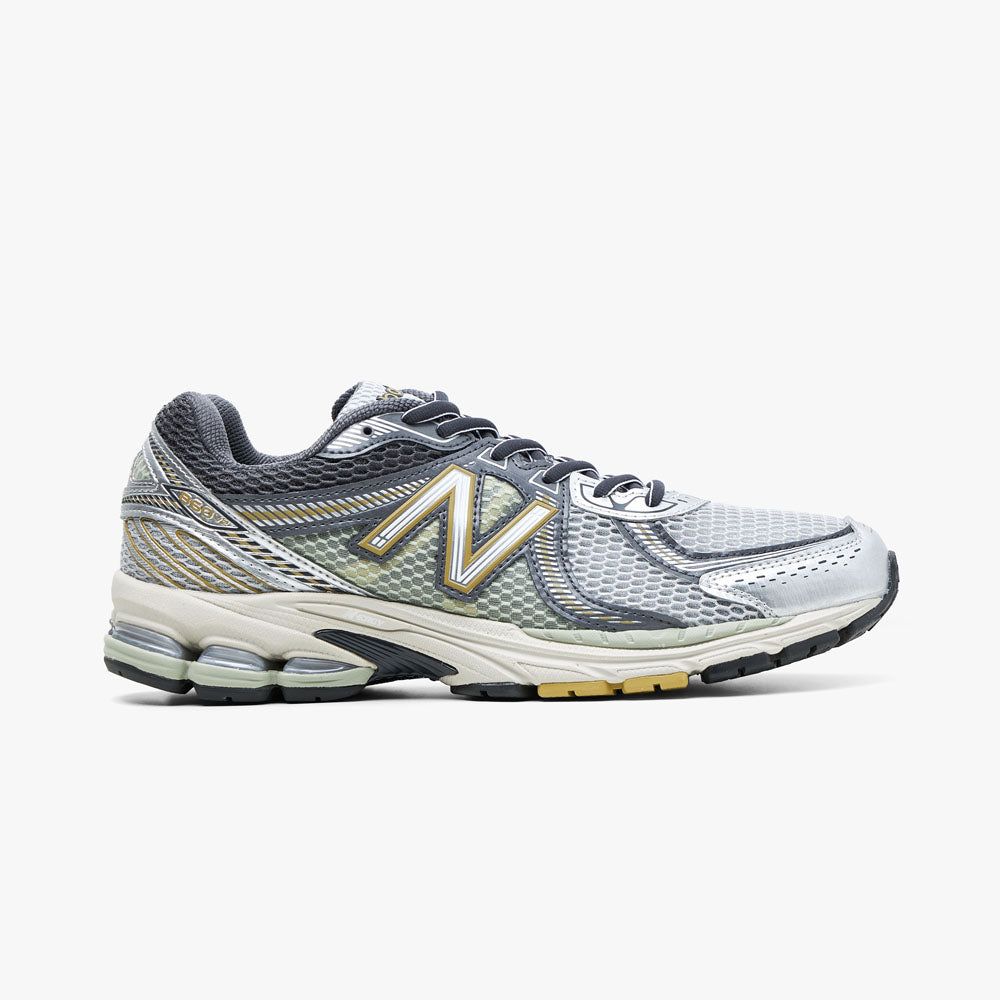 New Balance ML860KR2 Rain Cloud / Phantom - Magnet sold by Livestock
