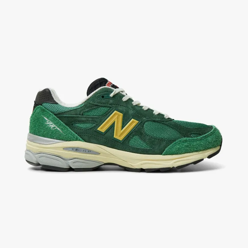 New Balance MADE in USA M990GG3 Green / Gold sold by Livestock