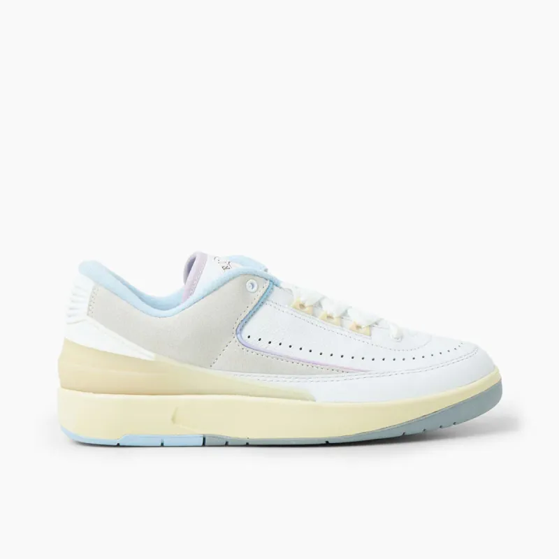 Jordan Women's 2 Retro Low Summit White / Varsity Red - Ice Blue sold by Livestock
