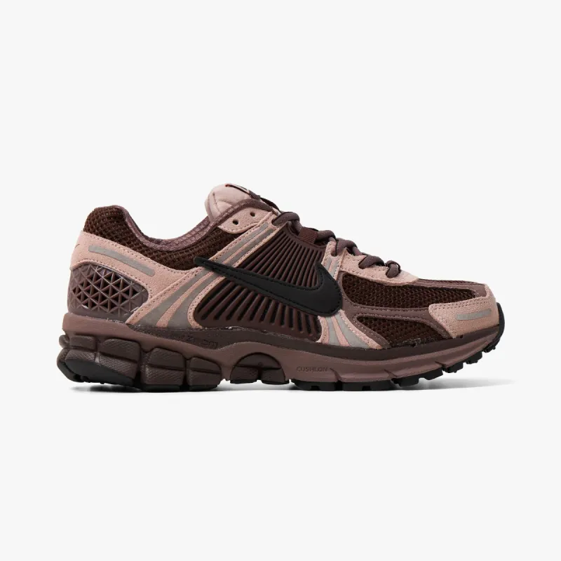 Nike Women's Vomero 5 Plum Eclipse / Black - Pink Oxford Earth sold by Livestock