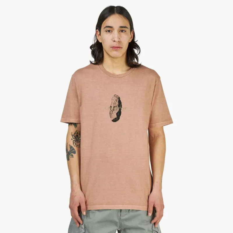 C.P. Company 24/1 Jersey Stone Graphic T-shirt / Wood Rose made by Livestock