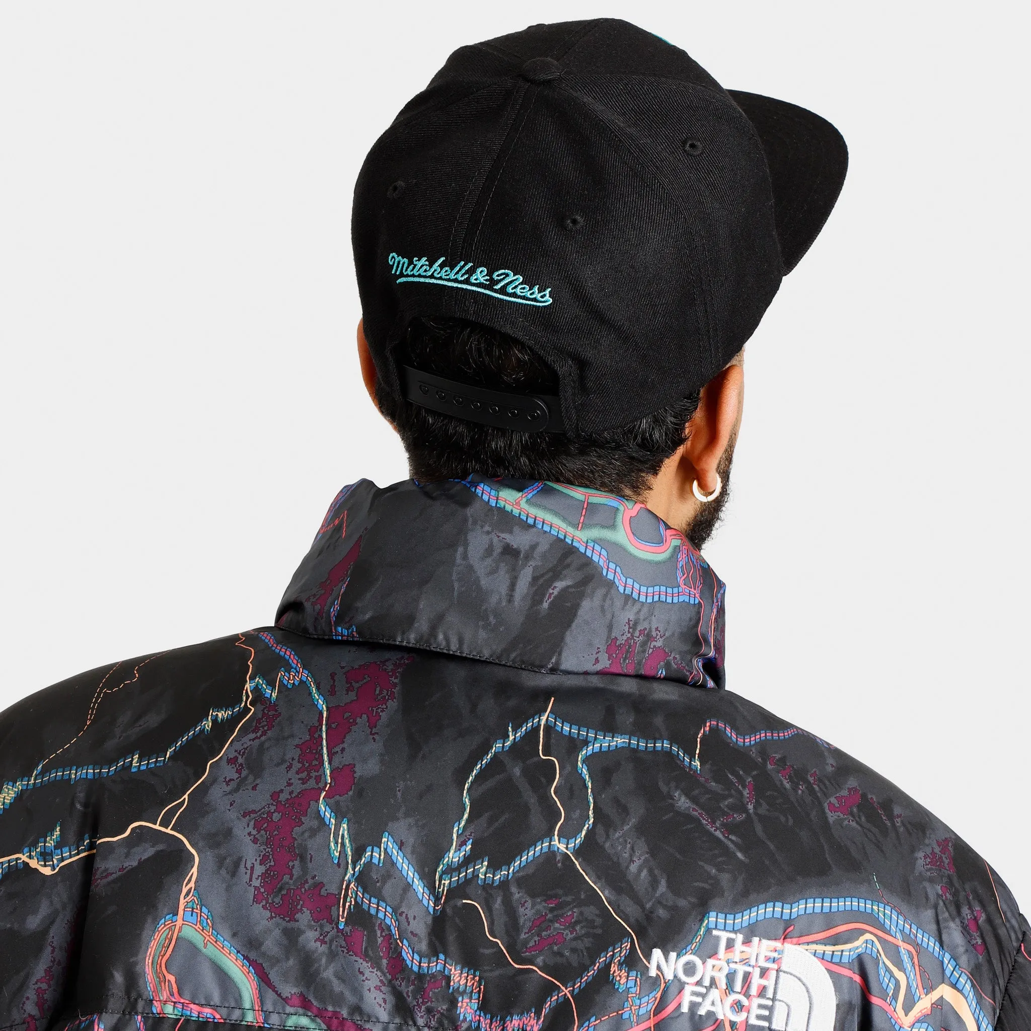 Mitchell & Ness Vancouver Grizzlies Dynamic Snapback / Black sold by JD Sports product image thumbnail 2