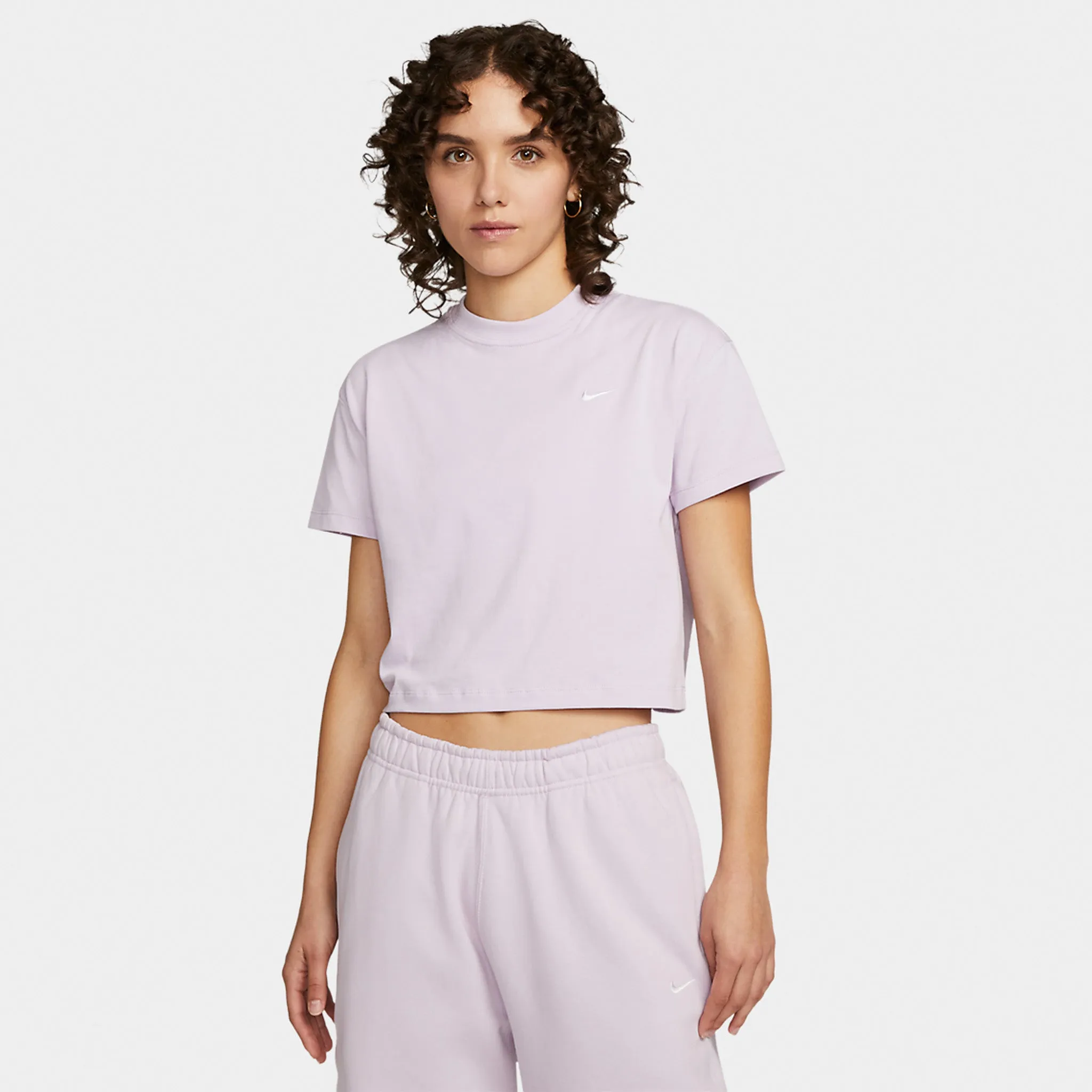 Nike Women's Solo Swoosh T-shirt Doll / White sold by JD Sports