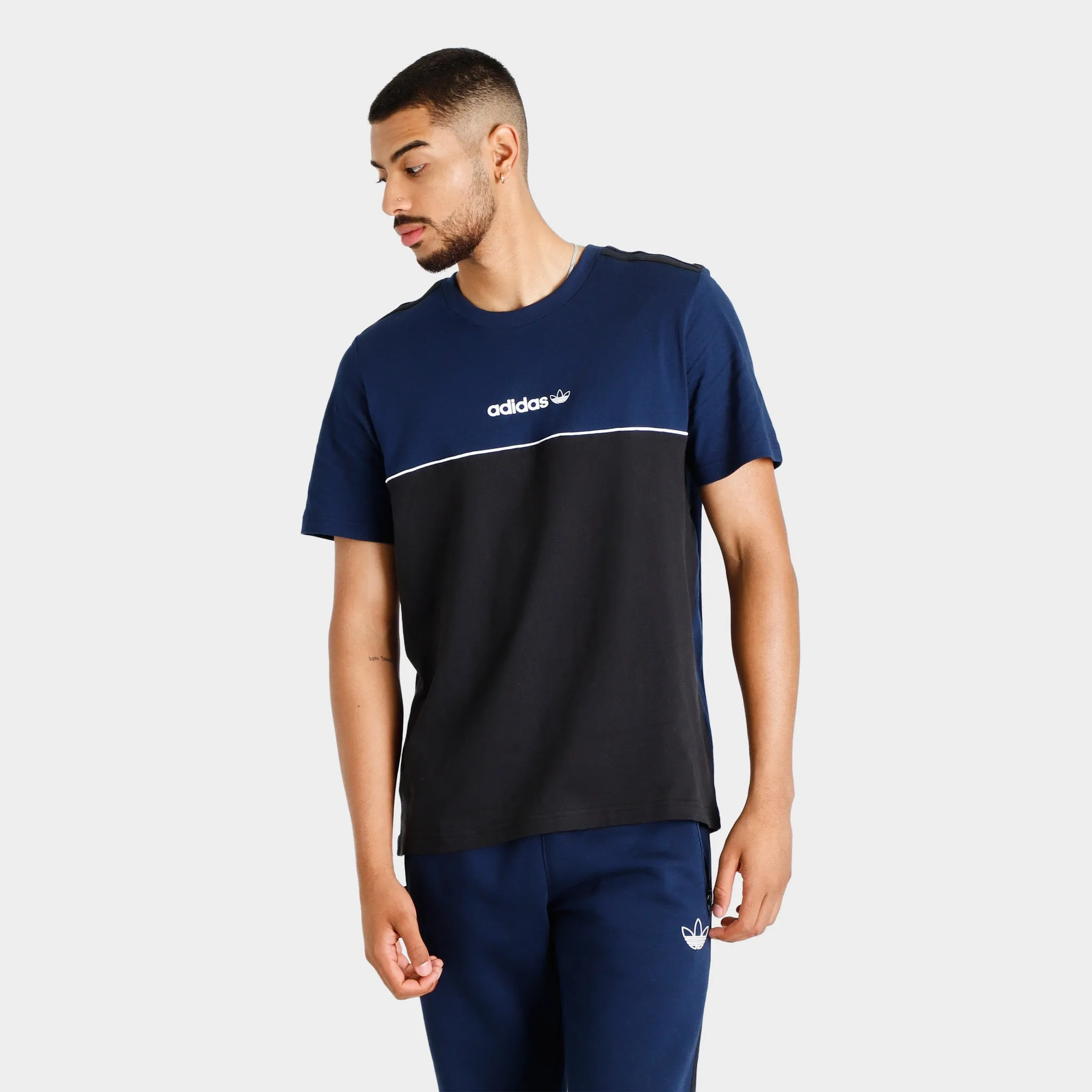 adidas Originals Itasca 20 T-shirt Navy / Black sold by JD Sports
