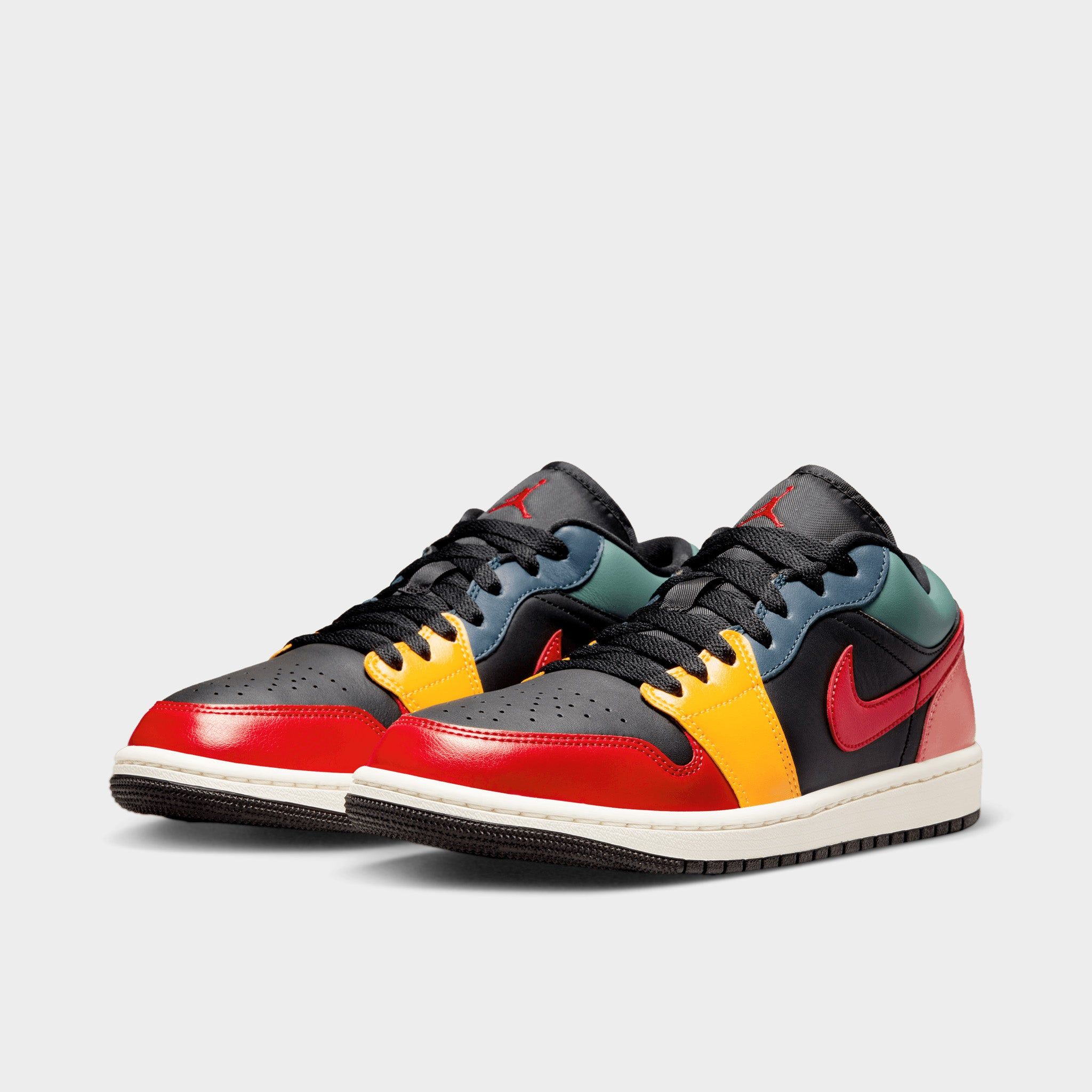 Jordan Women’s 1 Low SE Black / Fire Red - Taxi sold by JD Sports product image thumbnail 2