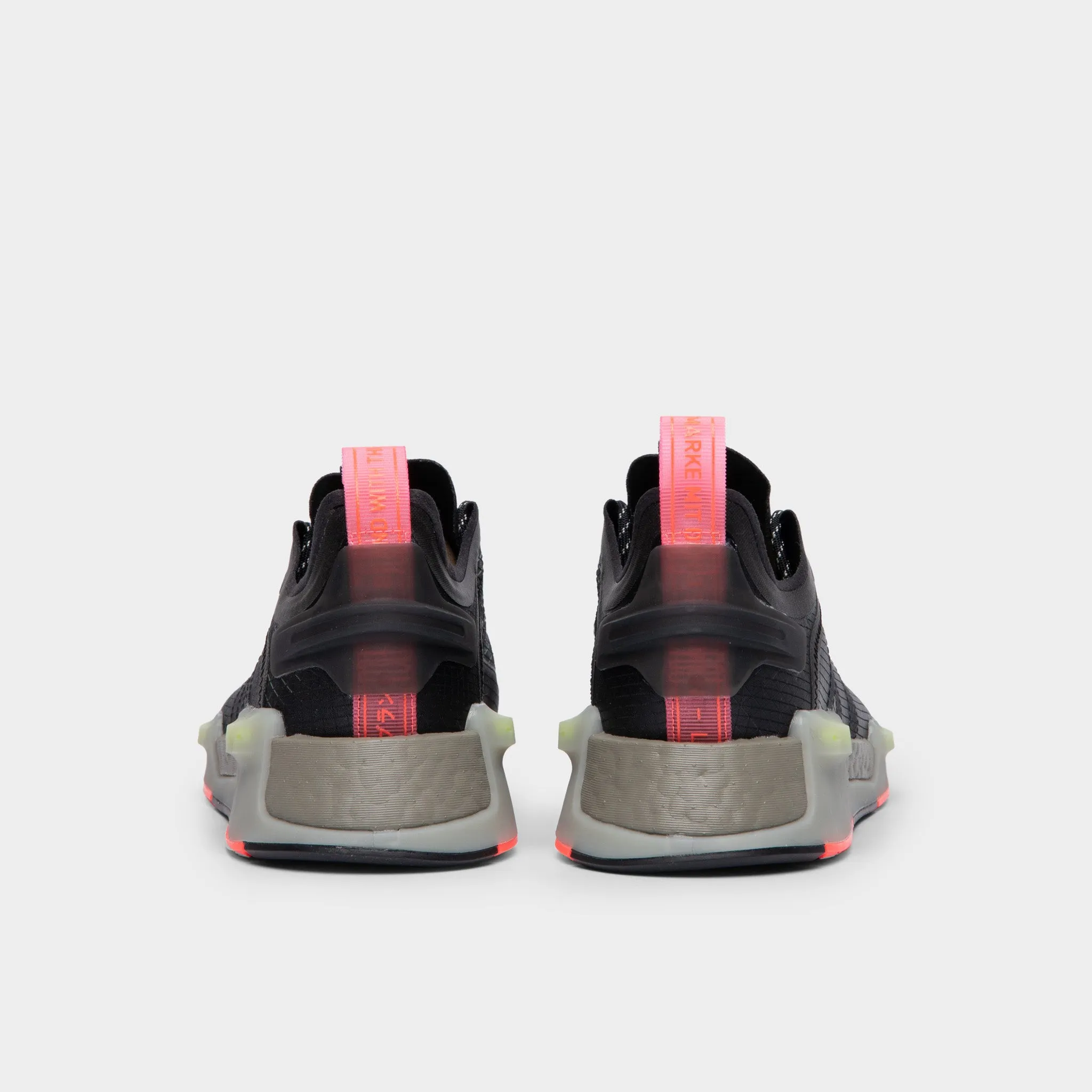 adidas Originals NMD R1 V3 Core Black / Core Black - Signal Green | Parallel