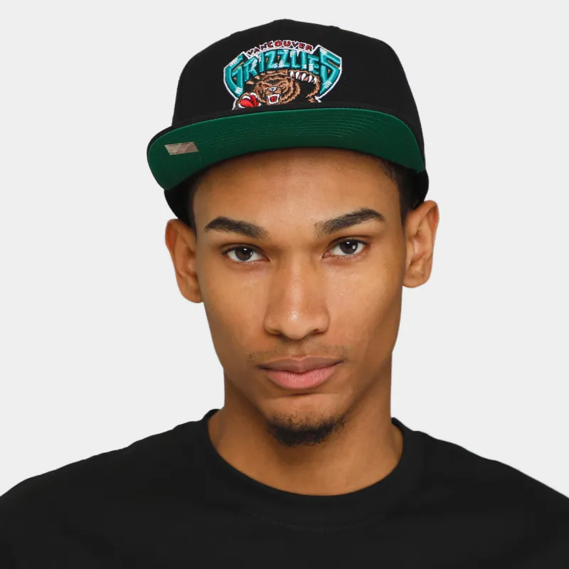 Mitchell & Ness Vancouver Grizzlies Side Jam Snapback / Black sold by JD Sports