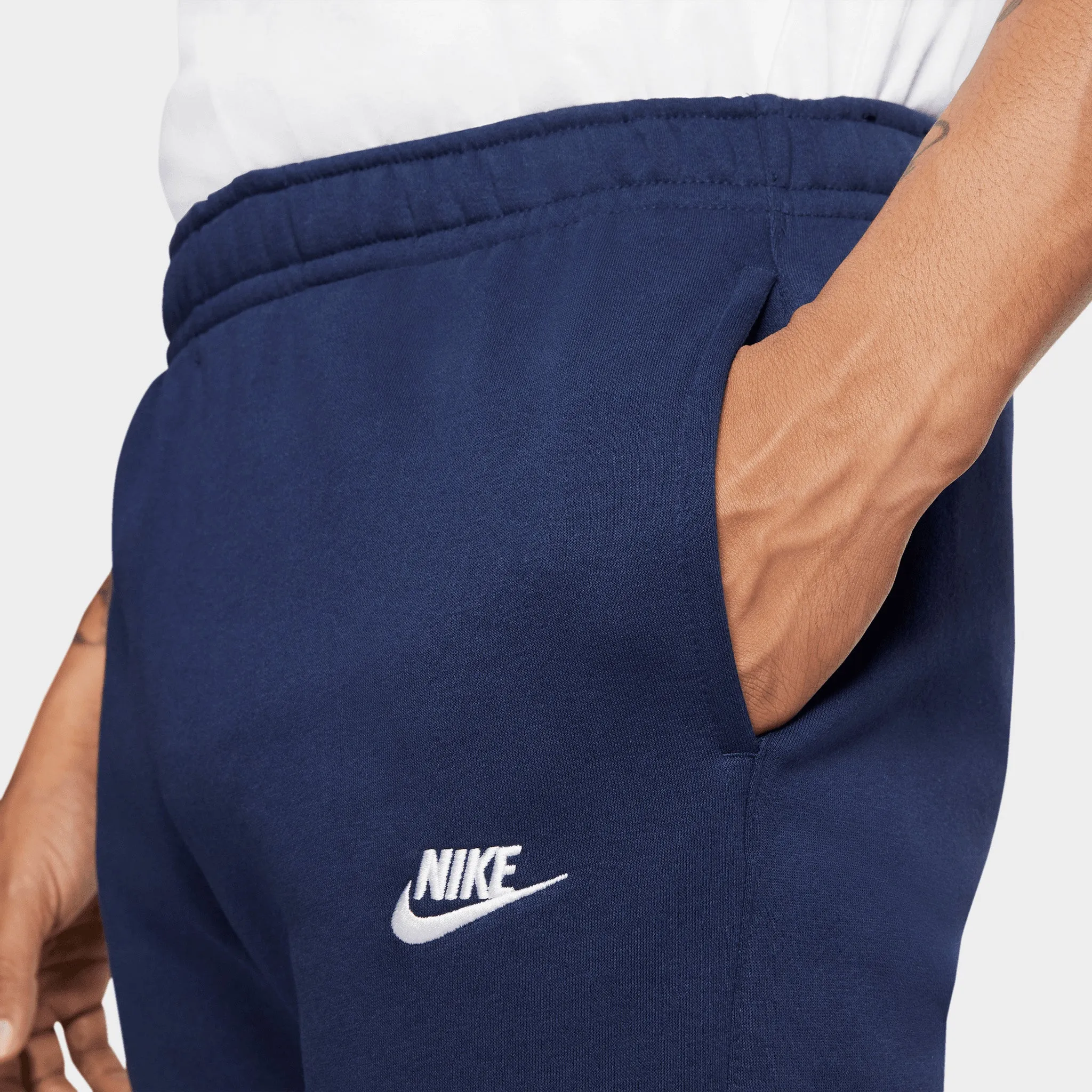 Nike Sportswear Club Fleece Joggers Midnight Navy / Midnight Navy - White sold by JD Sports product image thumbnail 3