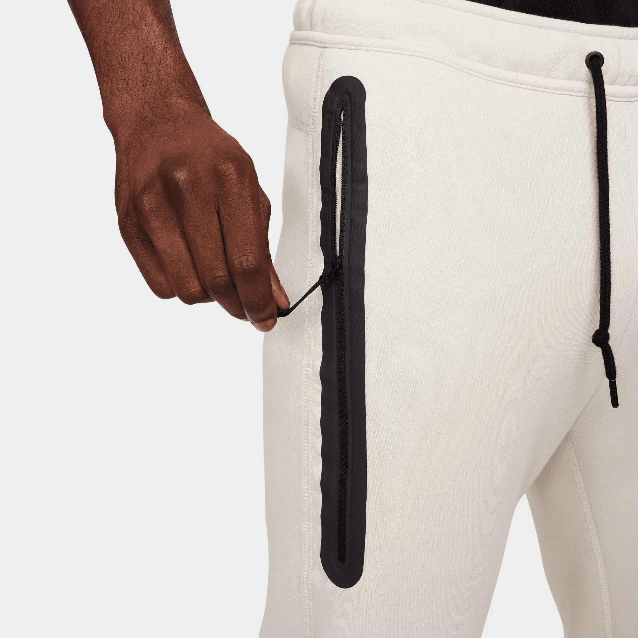 Nike Sportswear Tech Fleece Joggers / Lt Orewood Brown sold by JD Sports product image thumbnail 4