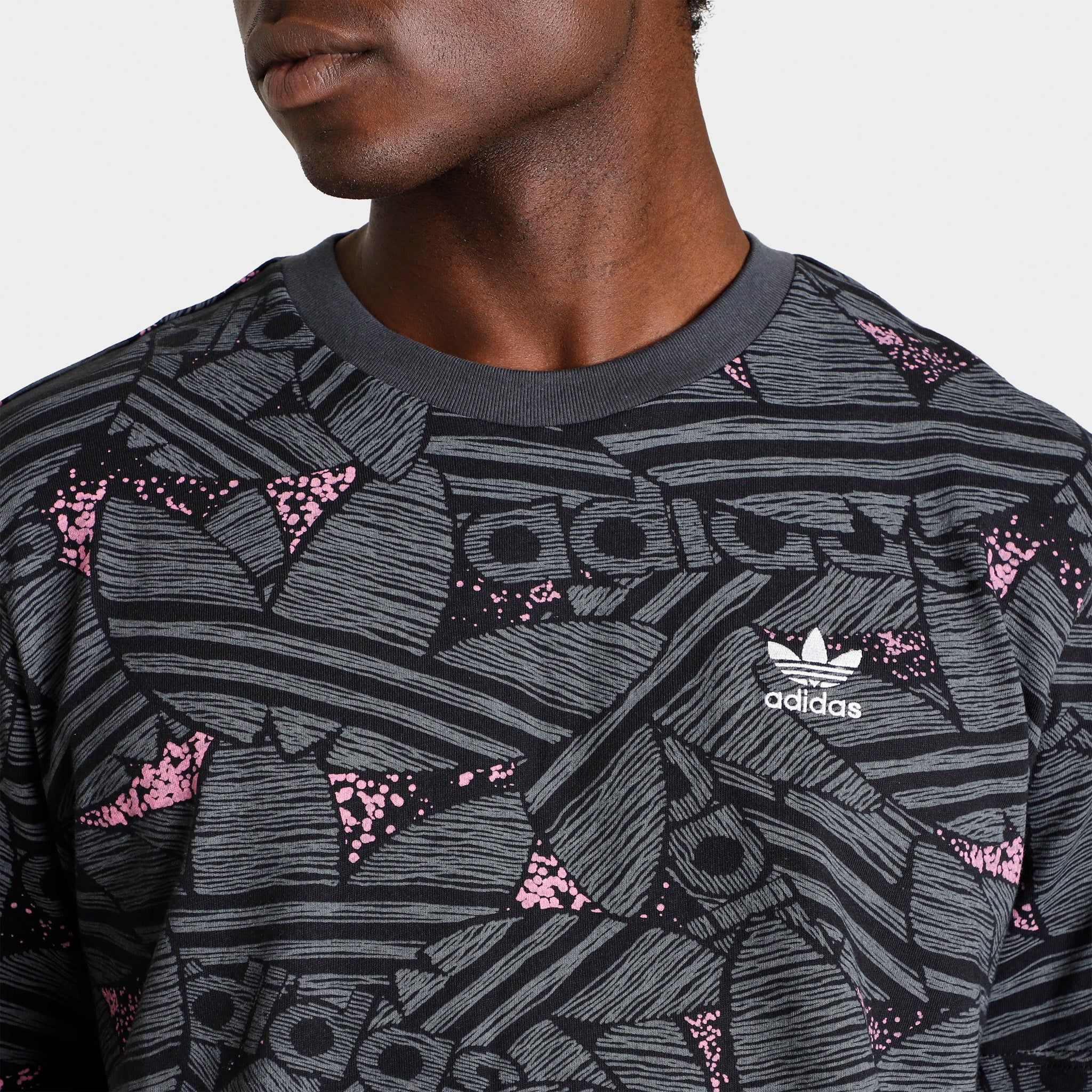 adidas Rekive Trefoil Allover Print T-shirt Black / Grey Six - Bliss Pink sold by JD Sports product image thumbnail 4