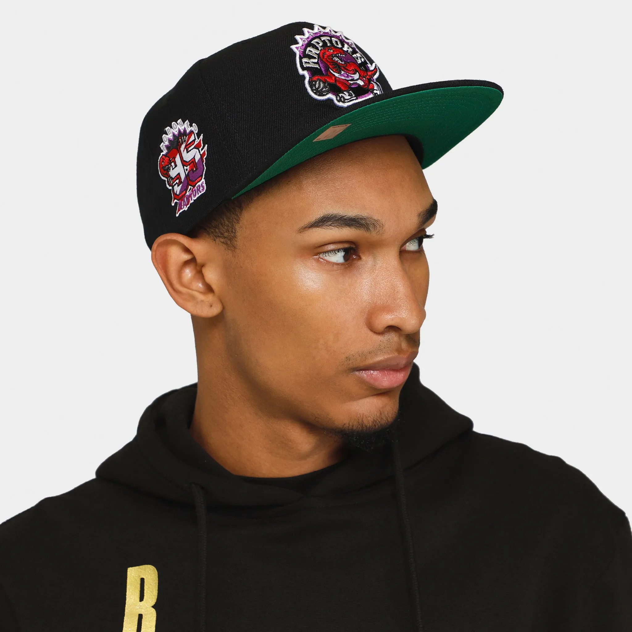 Mitchell & Ness Toronto Raptors Side Jam Snapback / Black sold by JD Sports