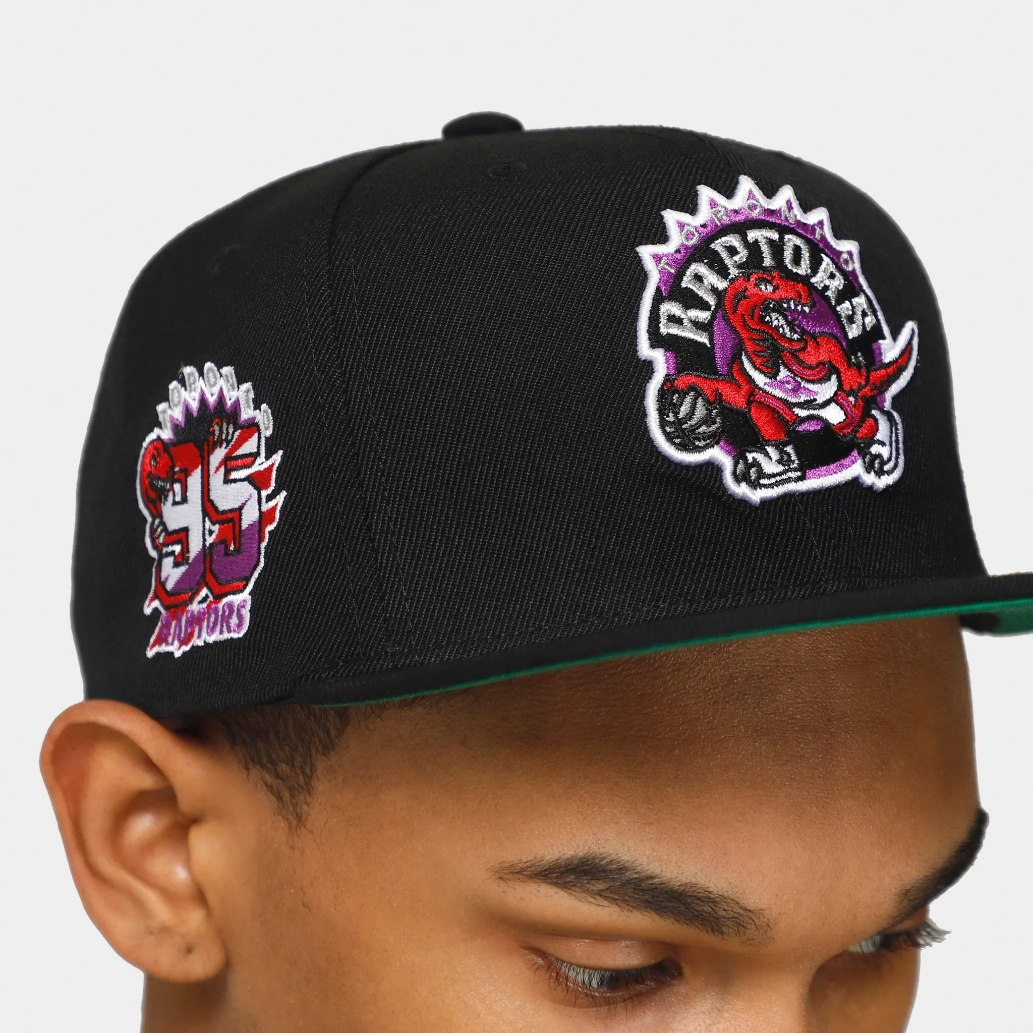 Mitchell & Ness Toronto Raptors Side Jam Snapback / Black sold by JD Sports product image thumbnail 4