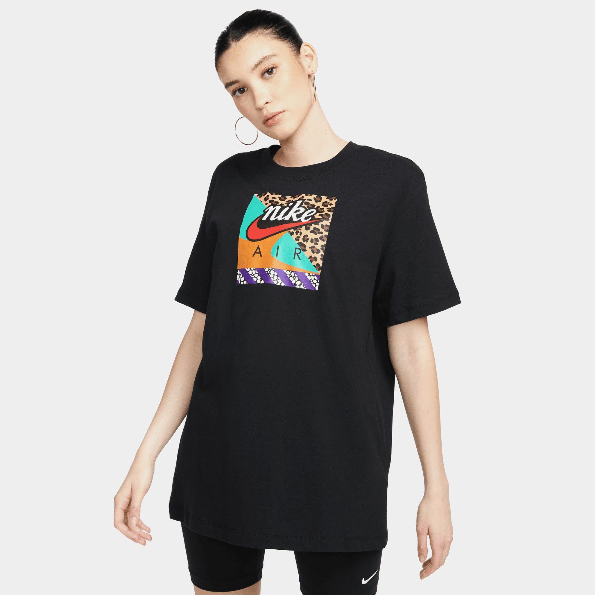 Nike Sportswear Women’s T-shirt / Black sold by JD Sports
