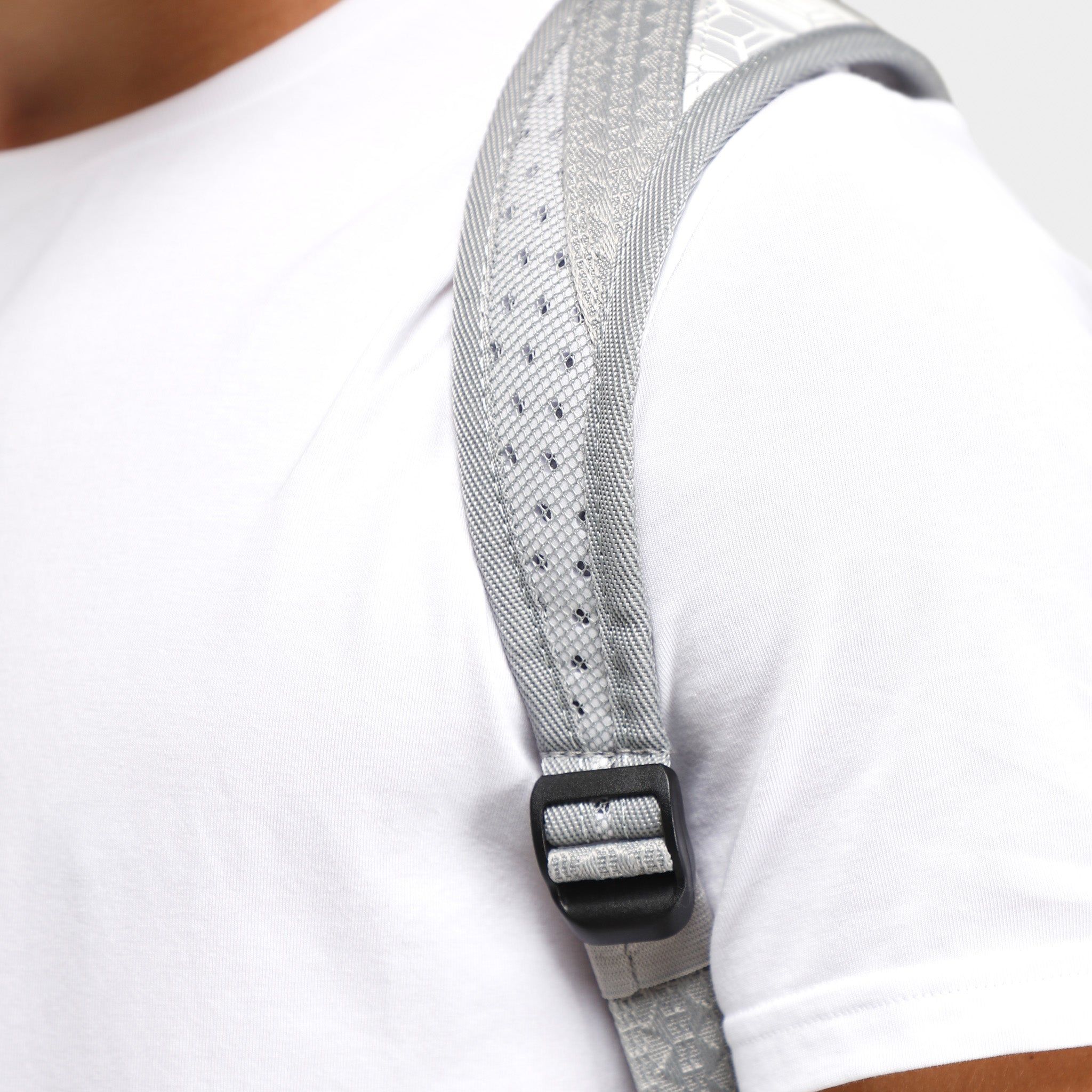 Sprayground A.I. Stunna DLXSV Backpack / Cream sold by JD Sports product image thumbnail 5