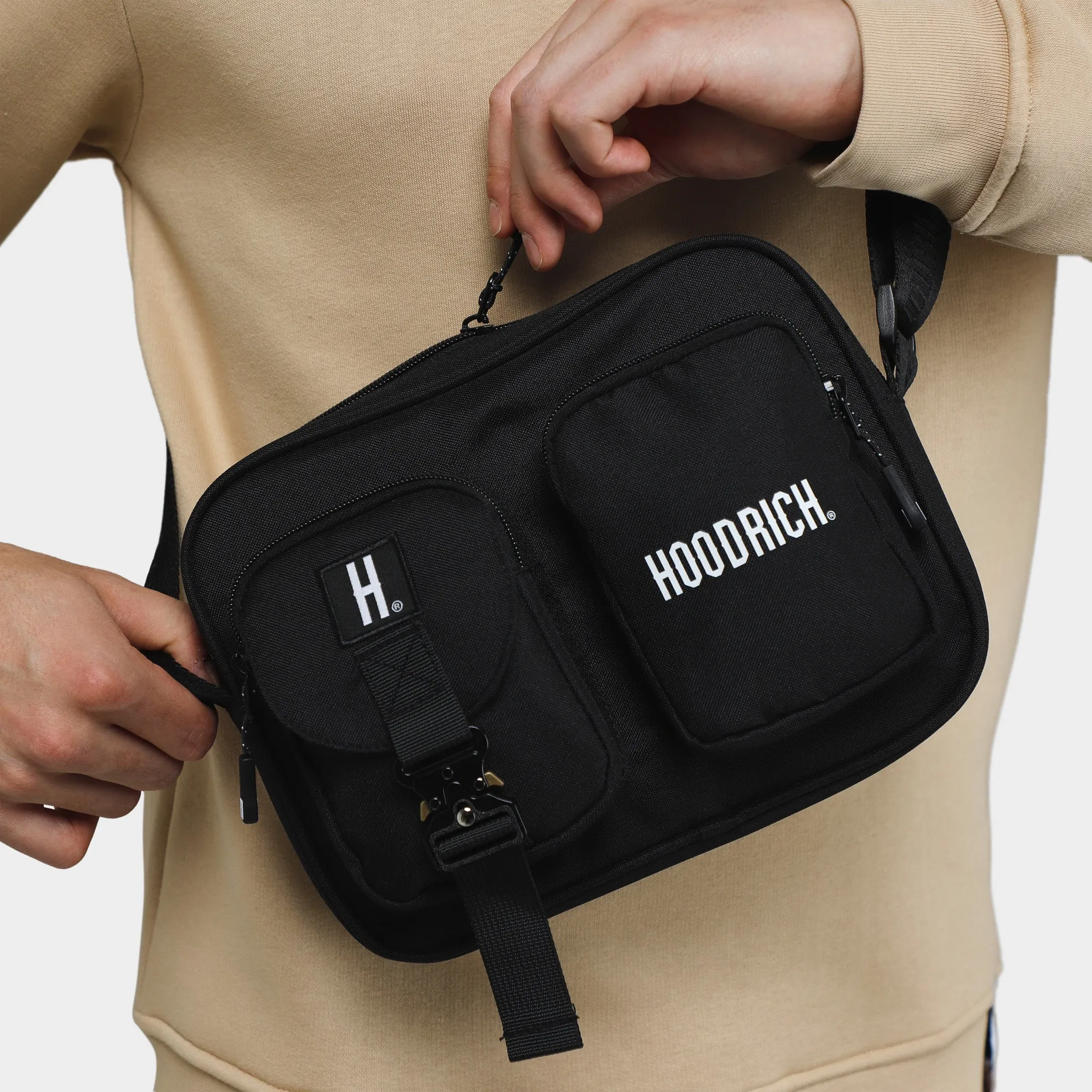 Hoodrich OG Avail Minibag / Black sold by JD Sports product image thumbnail 3