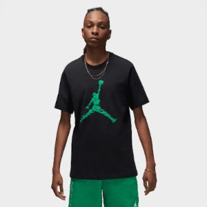Jordan Essentials T-shirt Black / Lucky Green sold by JD Sports