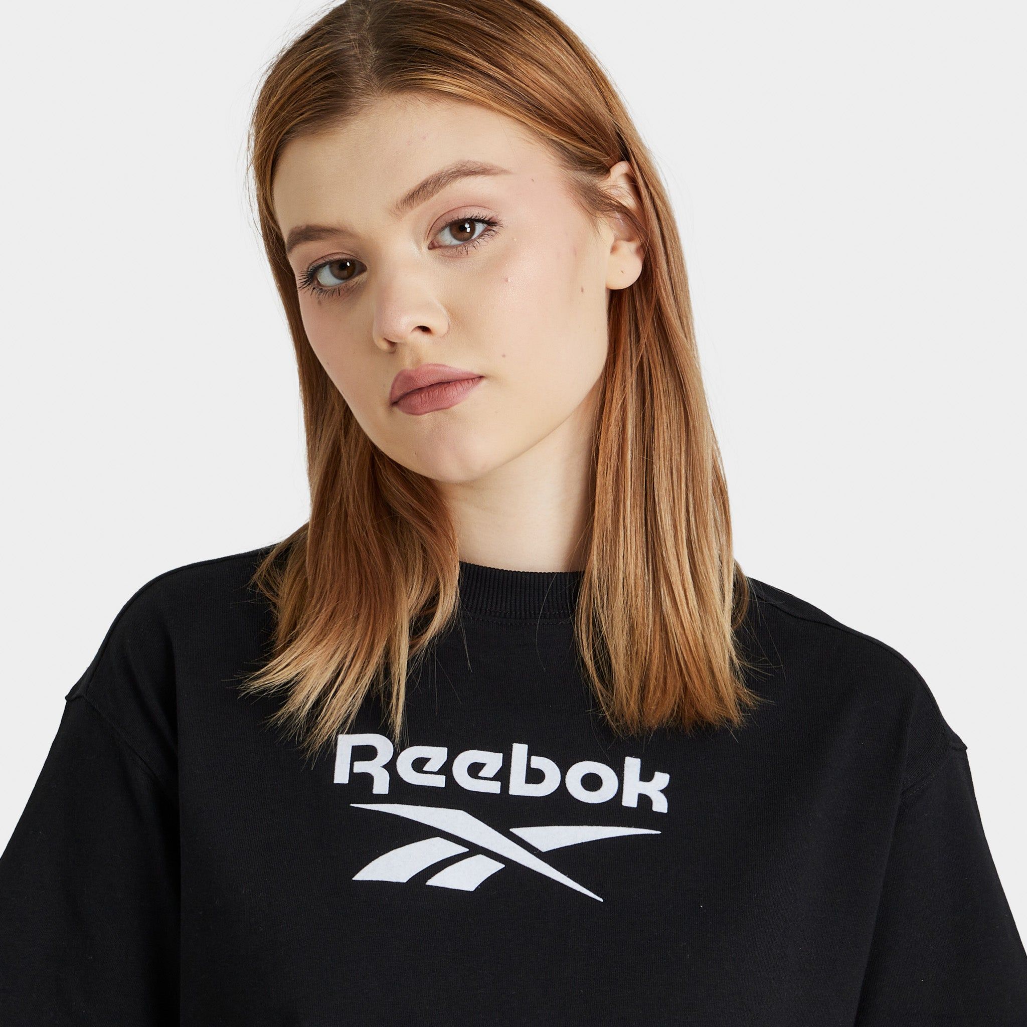 Reebok Women's Classics Cropped Big Logo T-shirt / Black sold by JD Sports product image thumbnail 3