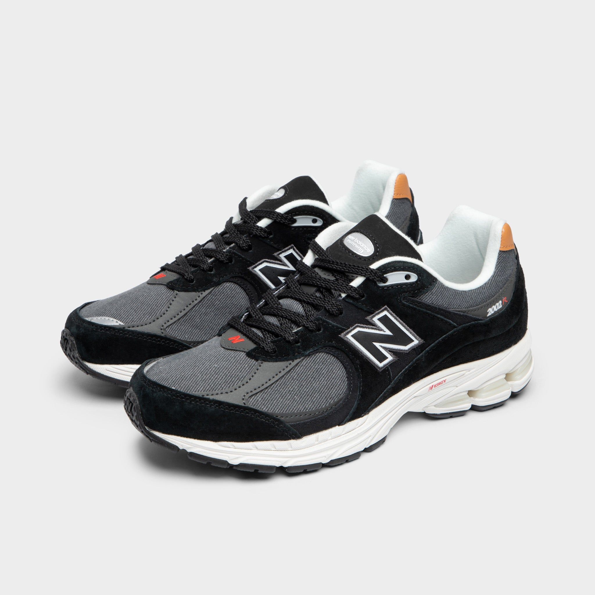 New Balance M2002REB Black / Sepia - Magnet sold by JD Sports product image thumbnail 2