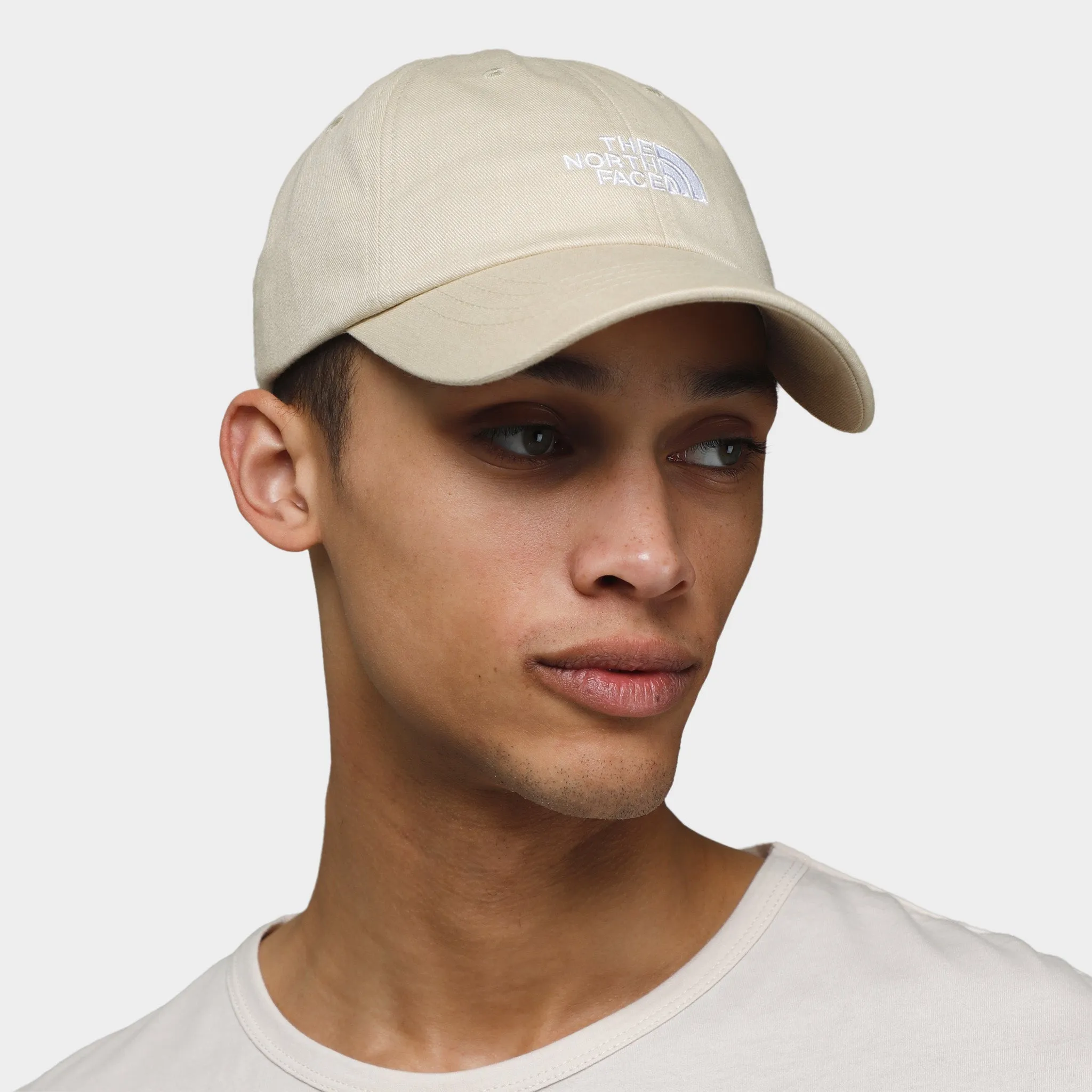 The North Face Norm Hat Gravel / White sold by JD Sports