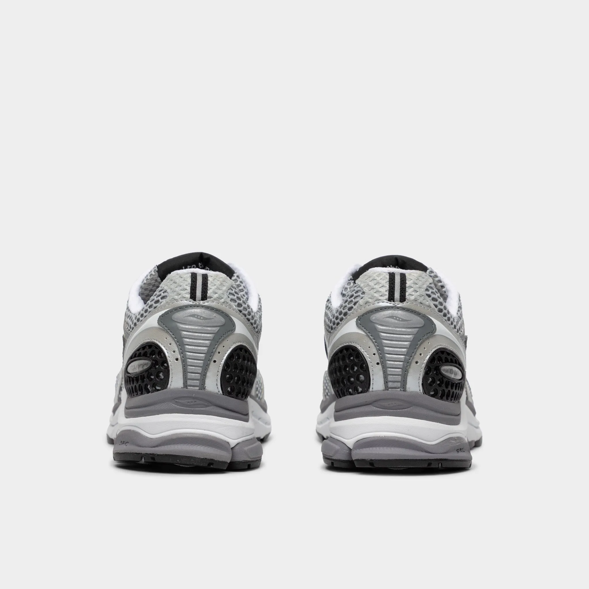 Saucony Progrid Triumph 4 Grey / Silver sold by JD Sports product image thumbnail 4