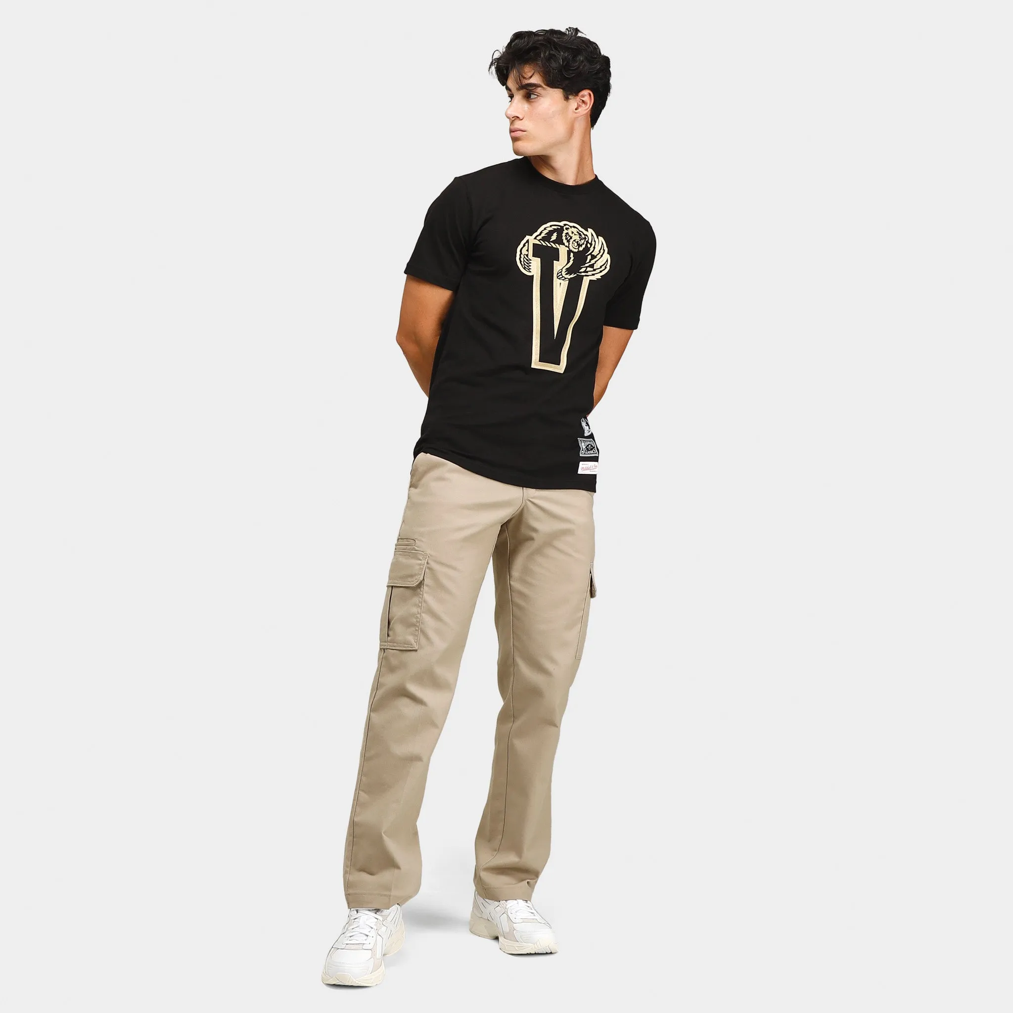 Mitchell & Ness Vancouver Grizzlies Graduation T-shirt Black / Gold sold by JD Sports product image thumbnail 5