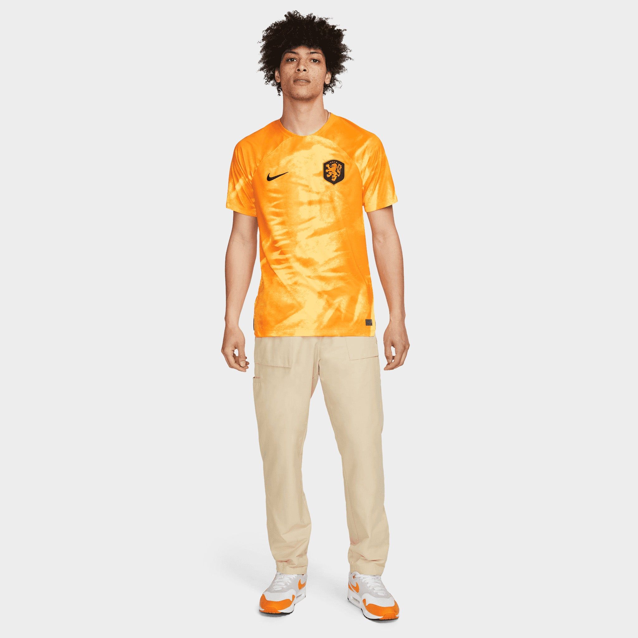 Nike Netherlands 2022/23 Dri-FIT Stadium Home Soccer Jersey Pepper Red / Pepper Red - Gold Dart sold by JD Sports product image thumbnail 5