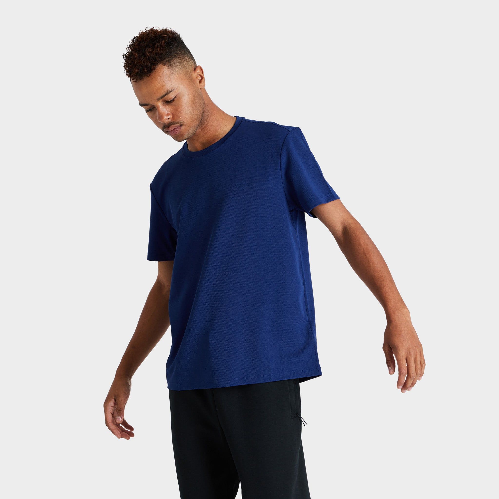 Calvin Klein Move 365 Solid Crewneck T-shirt / Blue Print sold by JD Sports product image thumbnail 3